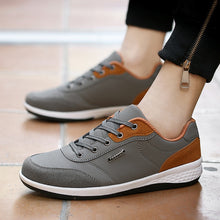 Load image into Gallery viewer, 2019 Autumn New  Men Shoes Lace-Up Men Fashion Shoes Microfiber Leather Casual Shoes Brand Men Sneakers Winter Men FLats